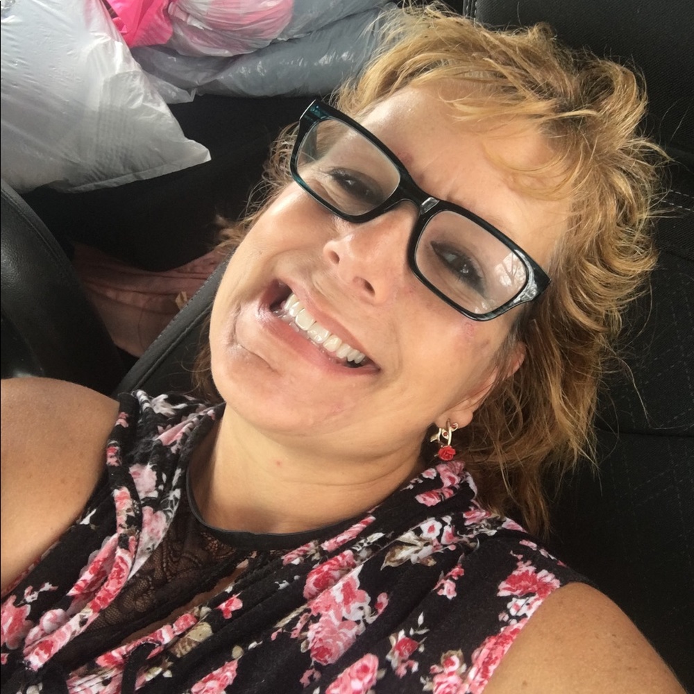 Meet your Posher, Sherrie